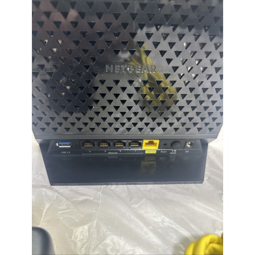 NETGEAR R6300 AC1750 Dual Band Smart WiFi Gigabit Router 1300Mbps - Picture 3 of 13